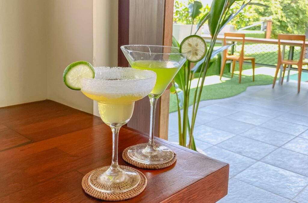 Banave Cafe & Lounge